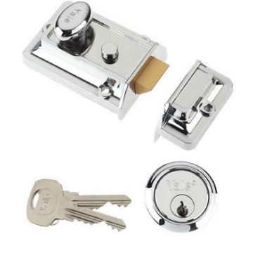 Yale P77 Traditional Nightlatch (P-77-CH-CH-60)
